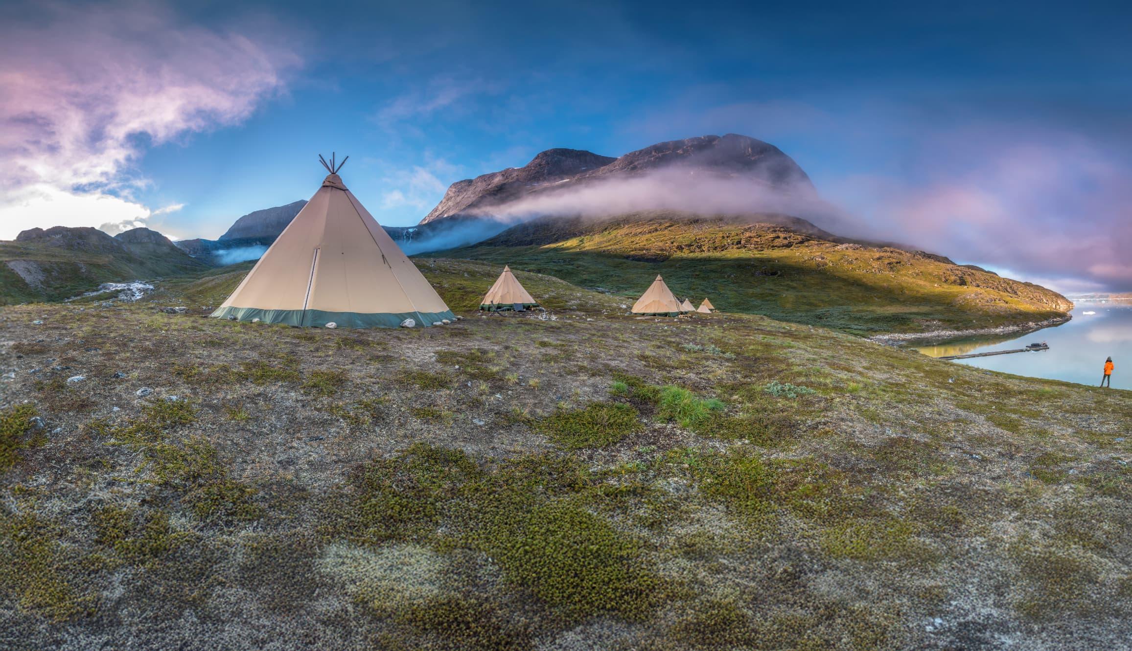 Arktis Tours - Grönland erleben: Luxus-Camps zwischen Eis und Weite - Luxus Camp am Meer