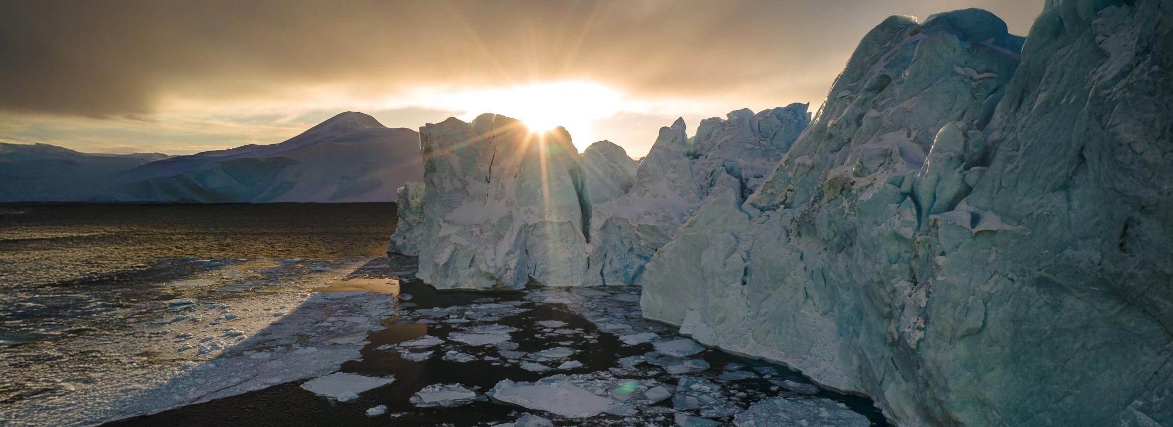 Eisberge Sonnenuntergang
