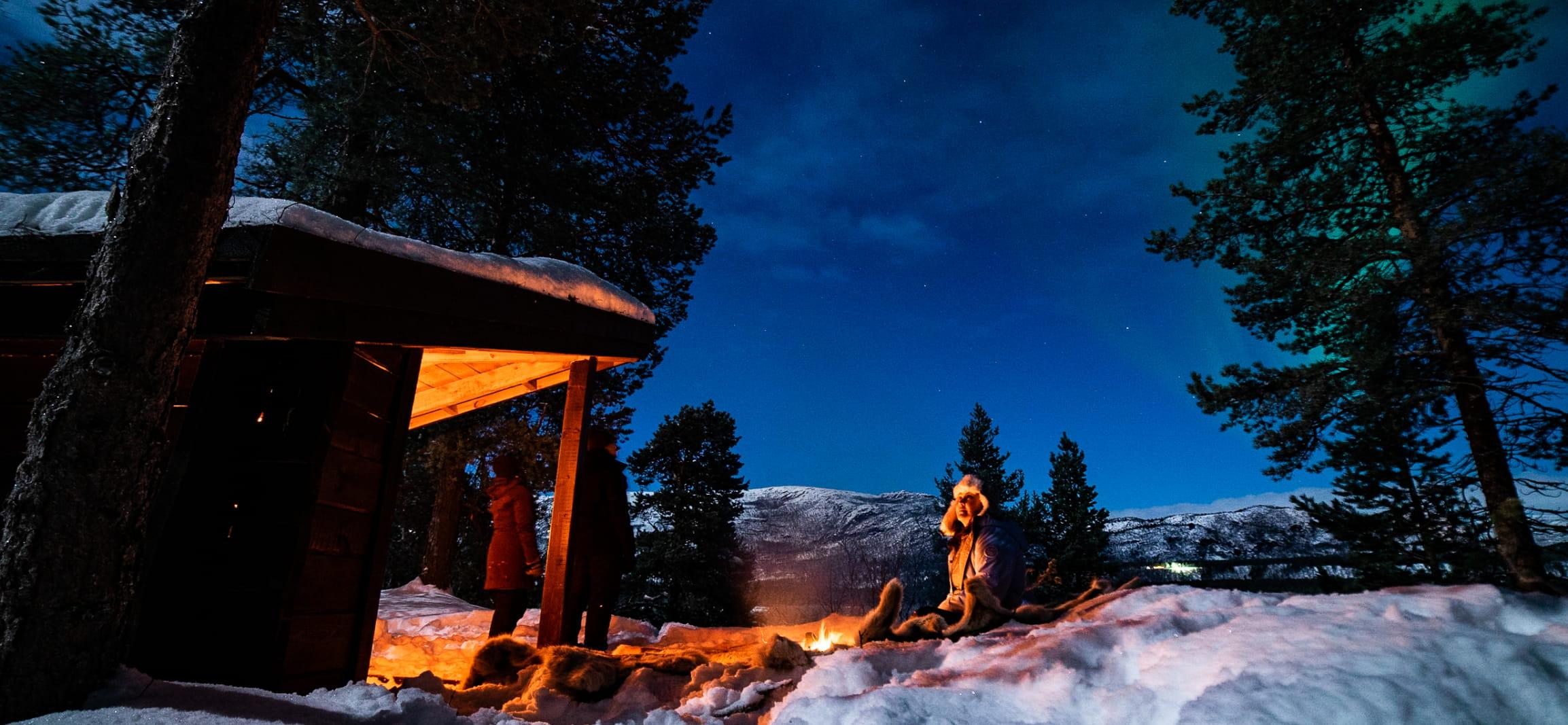 Unterkunft Lagerfeuer Polarlichter