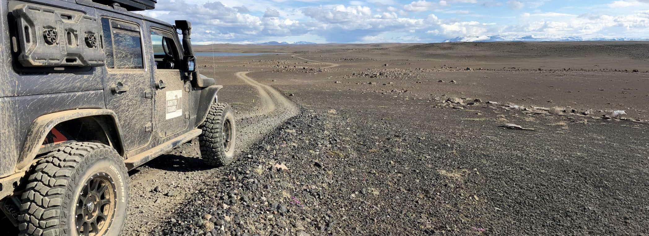 Geländewagen Strasse