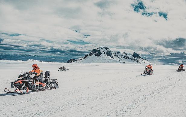 Arktis Tours Snowmobil Hochland