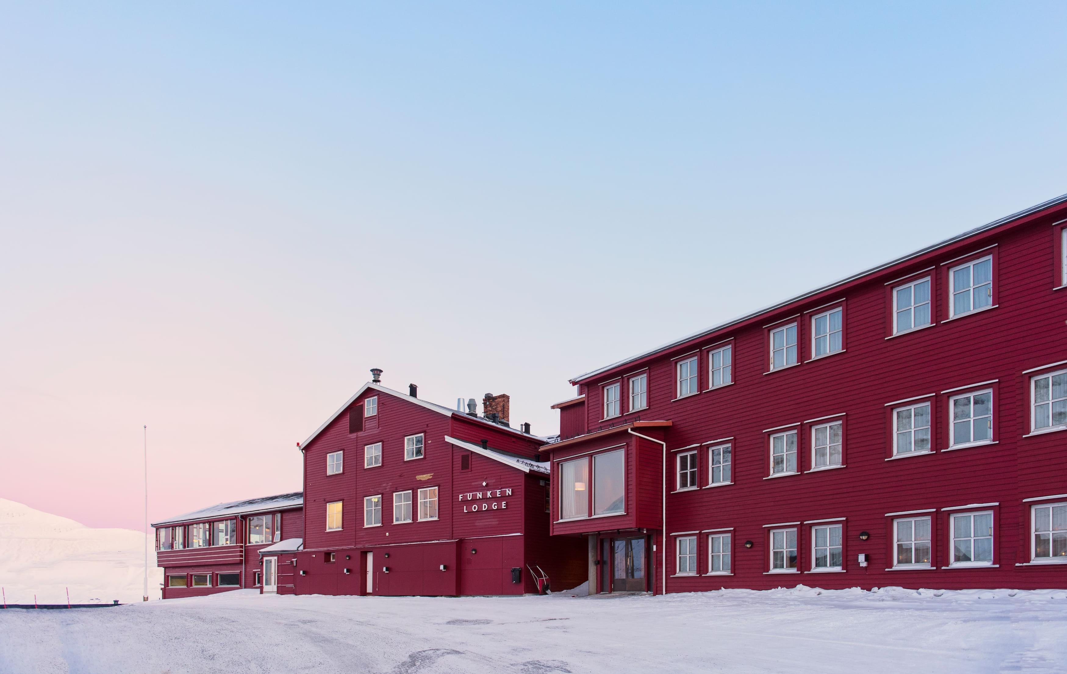 Arktis Tours - Mit Huskys durch Spitzbergen: Expedition in die Kälte - Die Funken Lodge