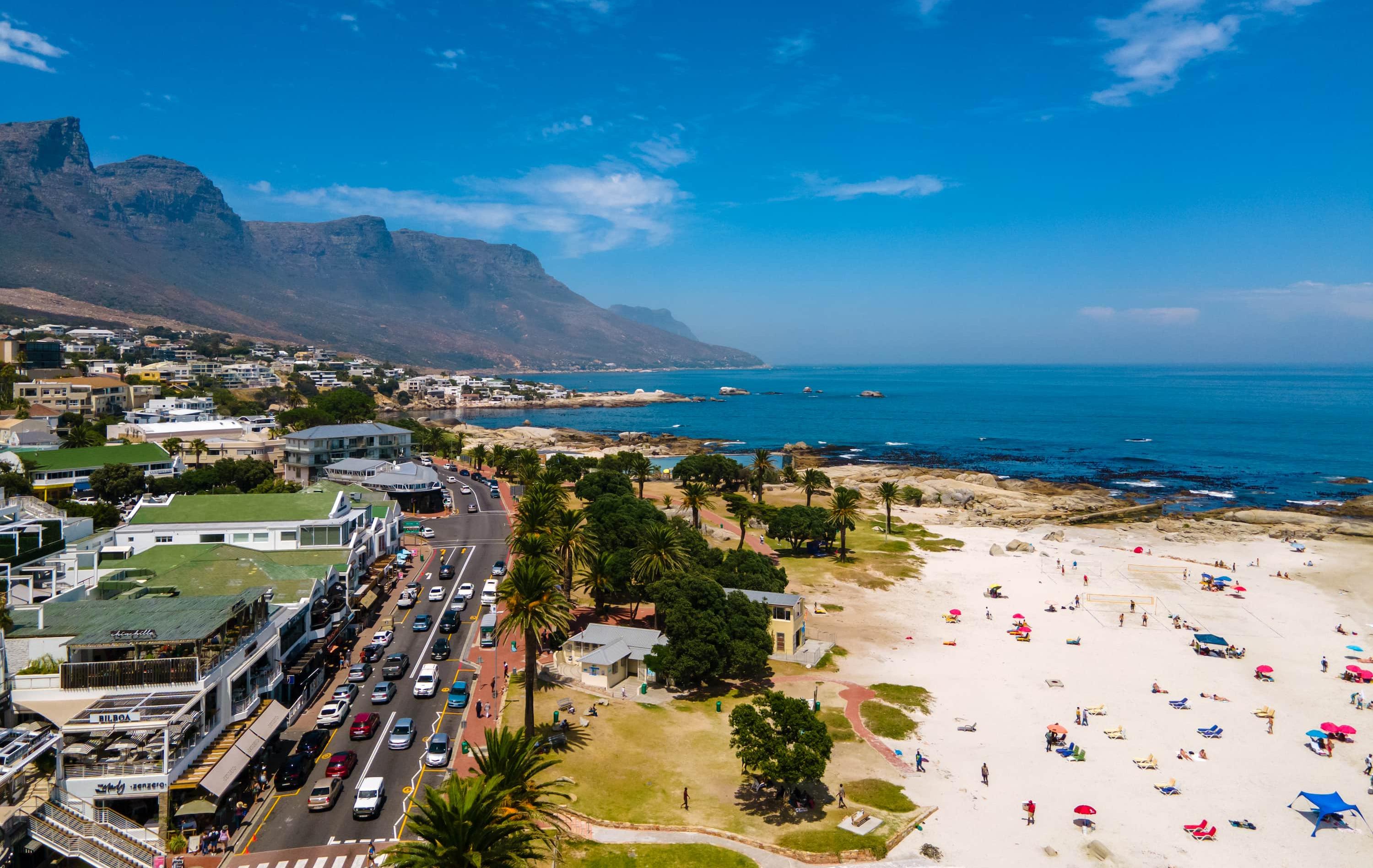 Arktis Tours - Südpol in Sicht: Antarktisreise de Luxe - Strand und Kapstadt