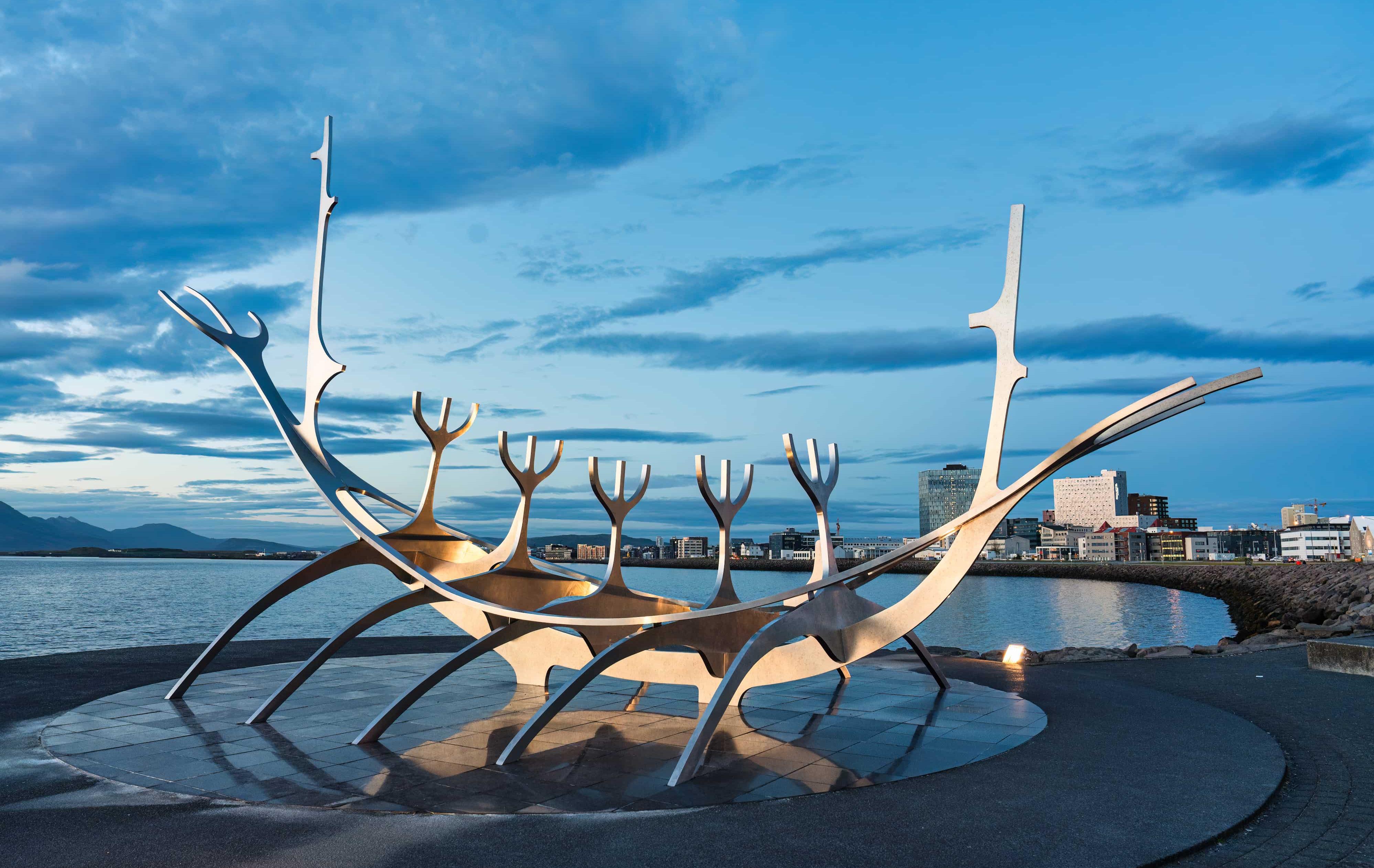 Herbstlicht & Eiswelten – Expedition Scoresbysund - Rückreise nach Reykjavik