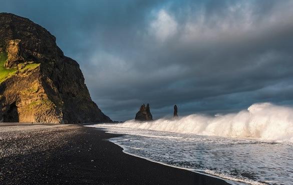 Arktis Tours Reynisfjara