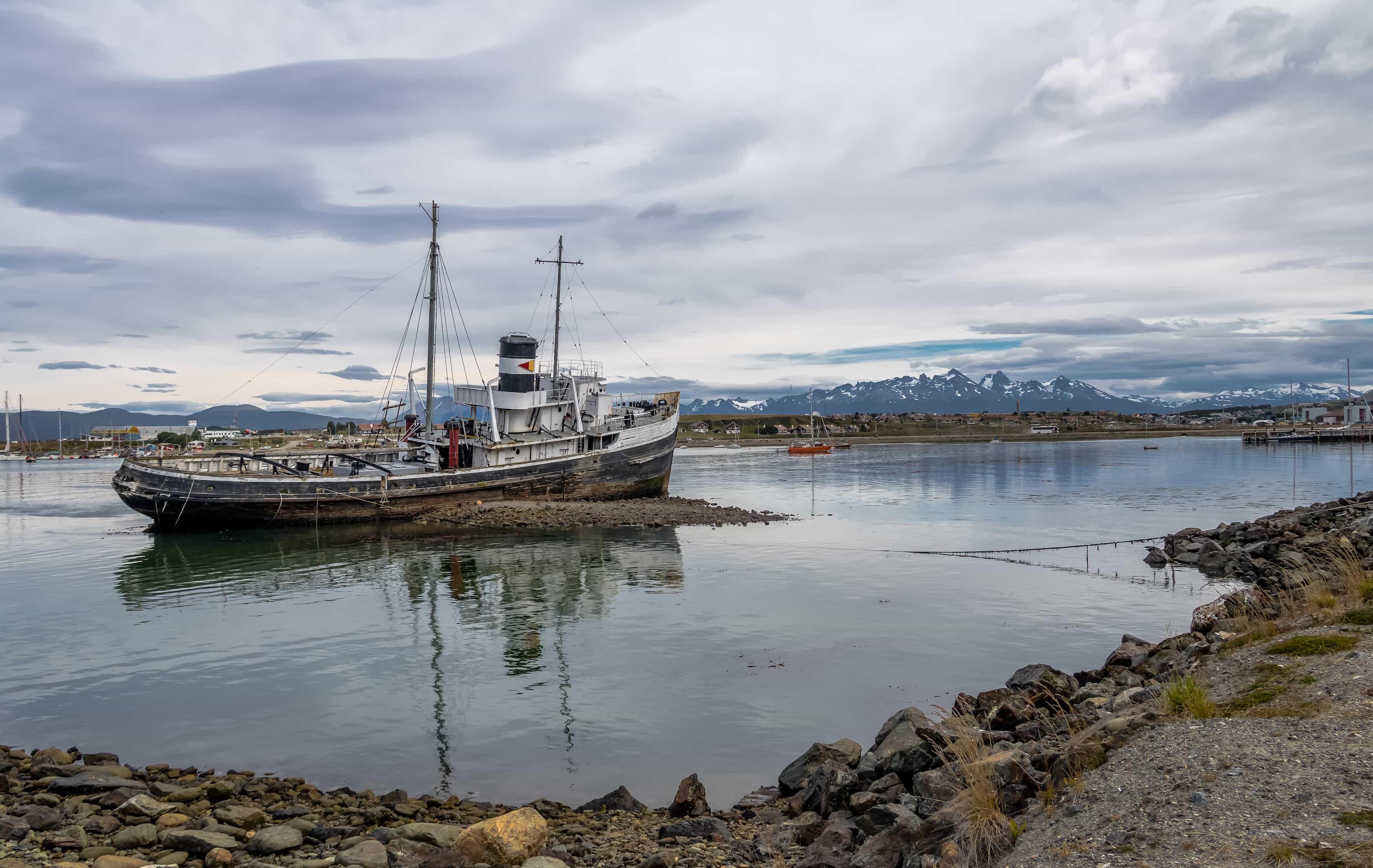 Arktis Tours Südpolarkreis & Antarktis – Expedition jenseits der Grenzen